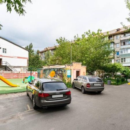 Затишна 2К Квартира З Усім Необхідним Для Життя Поряд З Метро Дарниця キエフ エクステリア 写真